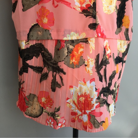 Lord and Taylor Size L blouse - Picture 3 of 5